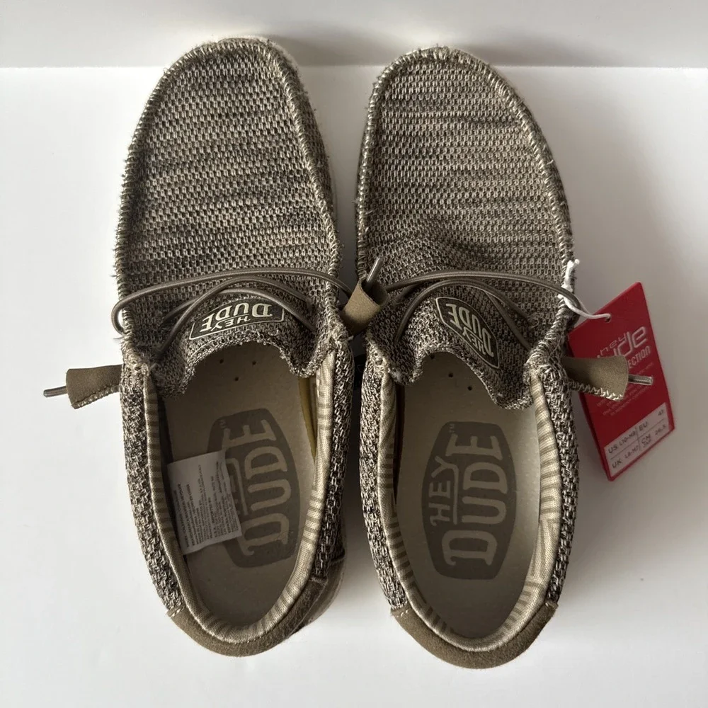 HEY DUDE WALLY SOX "BROWN" SLIP ON SHOES 8Mens - Picture 4 of 6